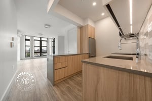 Photo for Fourth Avenue