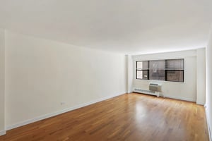 Photo for Grand Concourse