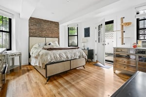 Photo for Henry Street