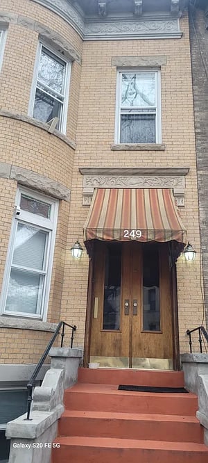 Photo for 61st Street