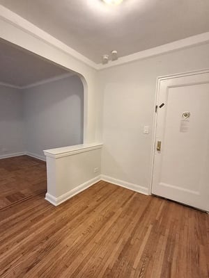 Photo for 112th Street