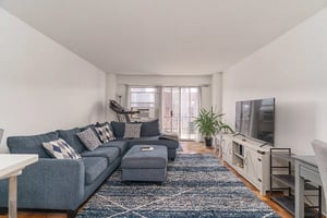 Photo for 112th Street