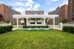 Photo for 98th Street