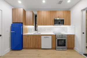 Photo for Sixth Avenue