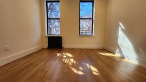 Photo for 44th Street