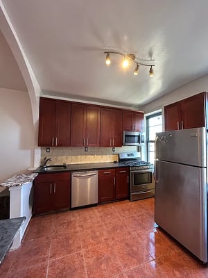 Photo for East 208th Street