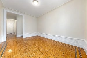 Photo for West 207th Street