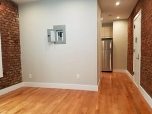 Photo for Willoughby Avenue