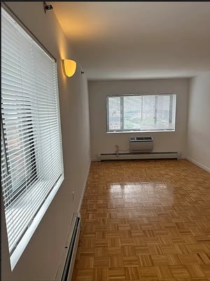 Photo for 31st Avenue