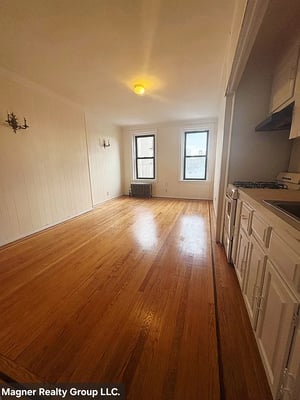 Photo for Fourth Avenue