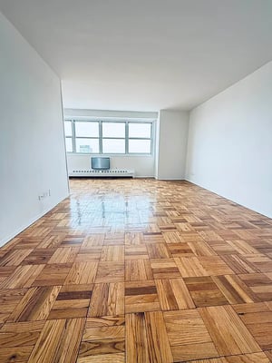 Photo for Kissena Boulevard