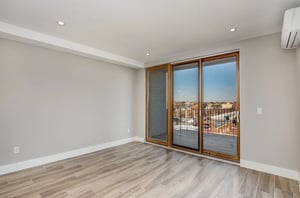 Photo for 31st Avenue