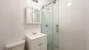 Photo for 3rd Avenue