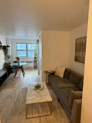 Photo for 3rd Avenue