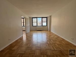Photo for 🔥 Midtown East 2BR w/ Doorman + Gym + Roof Deck - Oxford East - NO FEE