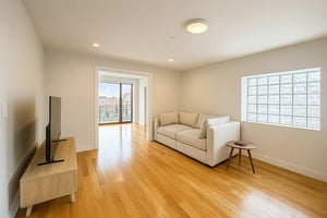 Photo for 31st Avenue