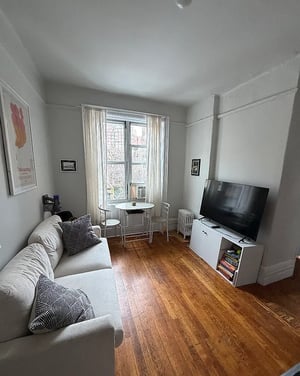 Photo for Bank Street