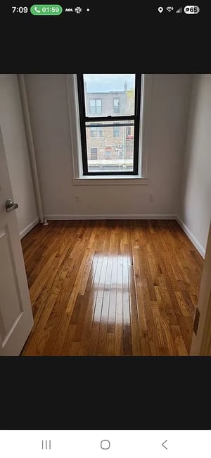 Photo for 35th Street