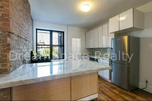 Photo for Green Street