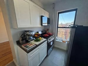 Photo for East 175th Street