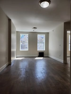 Photo for 2nd Avenue