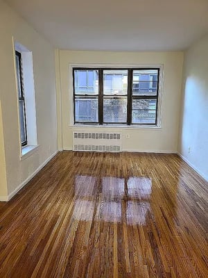 Photo for East 49th Street