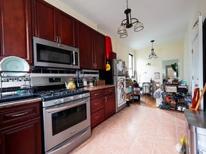 Photo for 4th Avenue