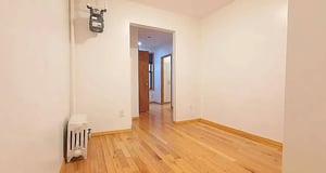 Photo for Metropolitan Avenue