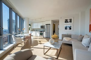 Photo for Madison Avenue