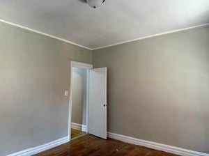 Photo for East 208th Street