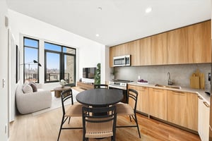 Photo for 44th Street