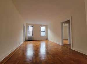 Photo for 43rd Avenue