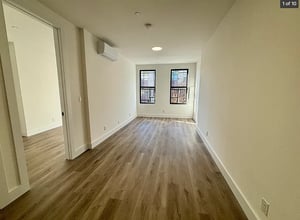 Photo for Rogers Avenue