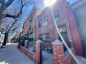 Photo for 31st Avenue