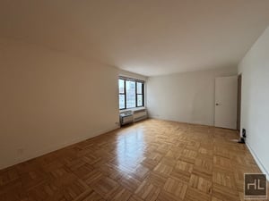 Photo for Fourth Avenue