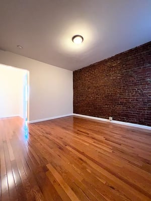 Photo for 31st Avenue