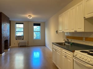 Photo for 1st Avenue