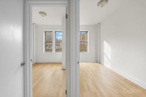 Photo for Bank Street