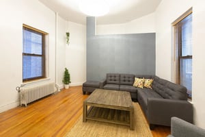Photo for 2nd Avenue