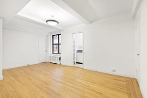 Photo for East 21st Street