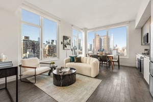 Photo for 3rd Avenue