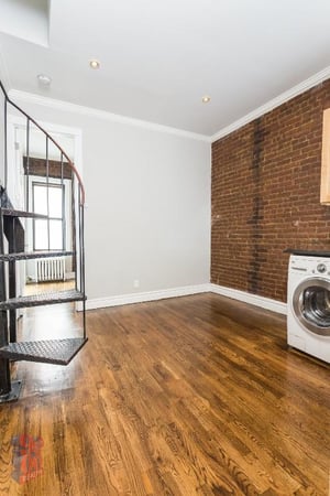 Photo for E 23RD ST.