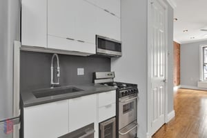 Photo for E 13TH ST.