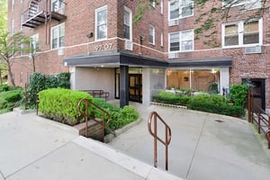 Photo for 67th Avenue
