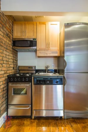 Photo for E 5TH ST.