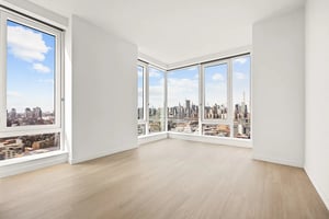 Photo for 42nd Road