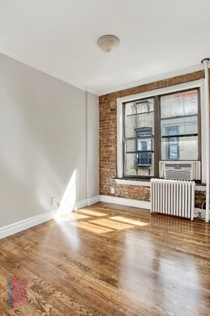 Photo for E 13TH ST.