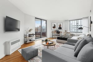 Photo for 2nd Avenue