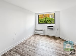 Photo for 480 2nd Ave