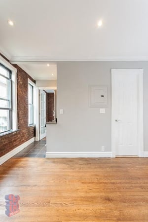 Photo for E 13TH ST.